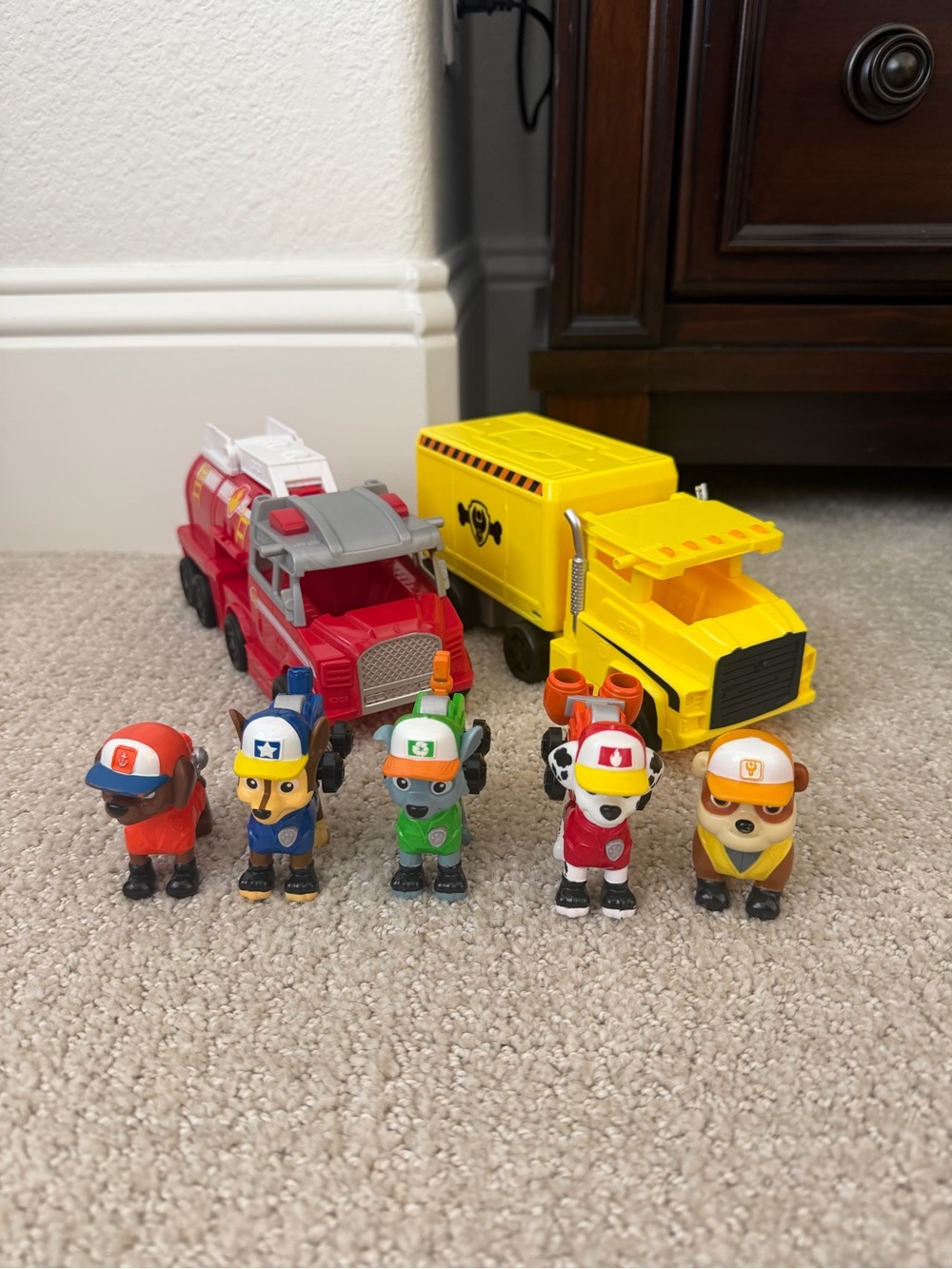 Paw Patrol Big Truck Pups - Marshall, Rubble and figures